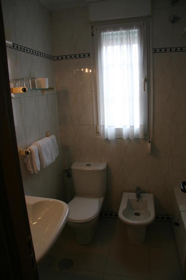 Hotel Pineda Playa Noja Rum bild