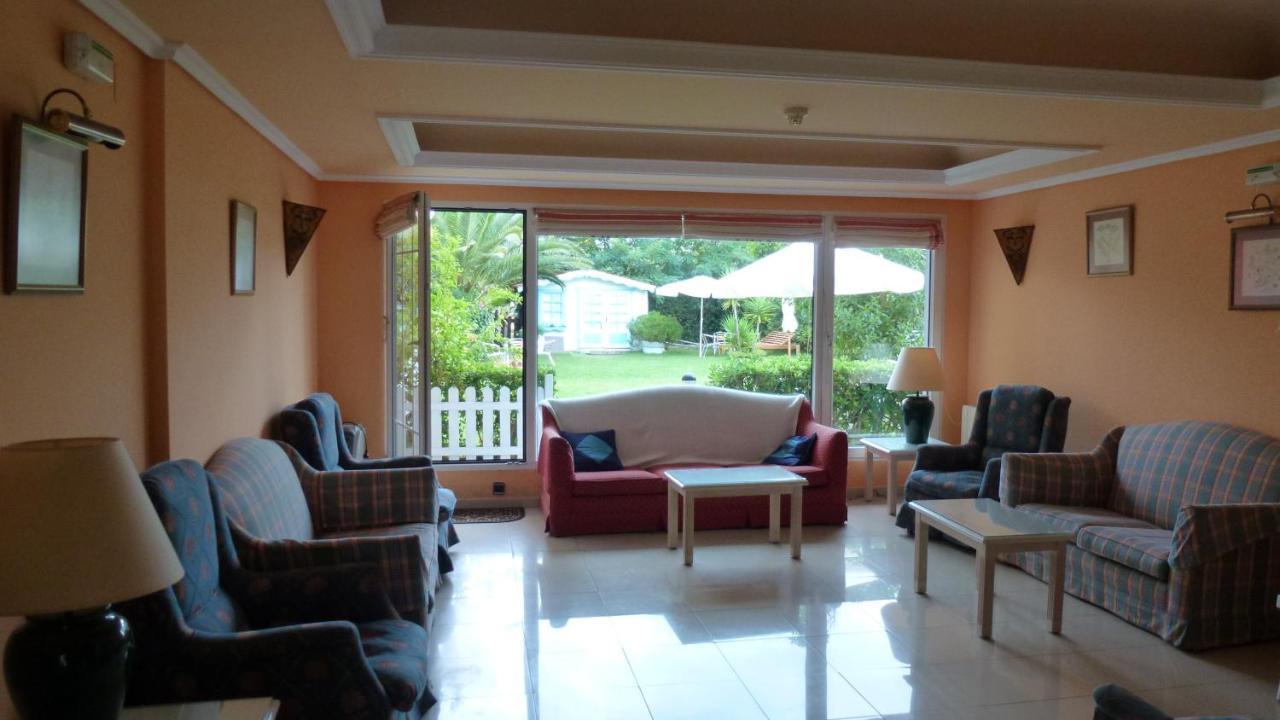 Hotel Pineda Playa Noja Exteriör bild